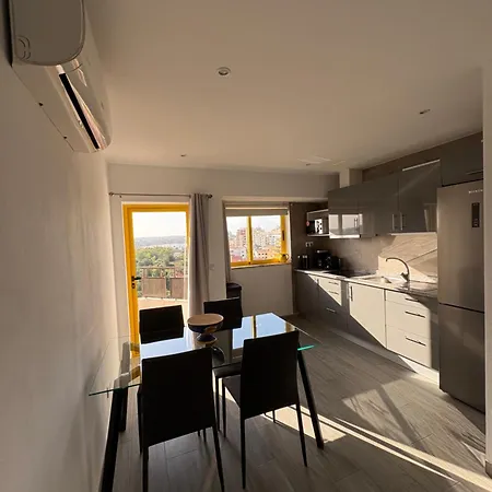 Stylish Marina View Apartment Praia Da Rocha 아파트 포티마오
